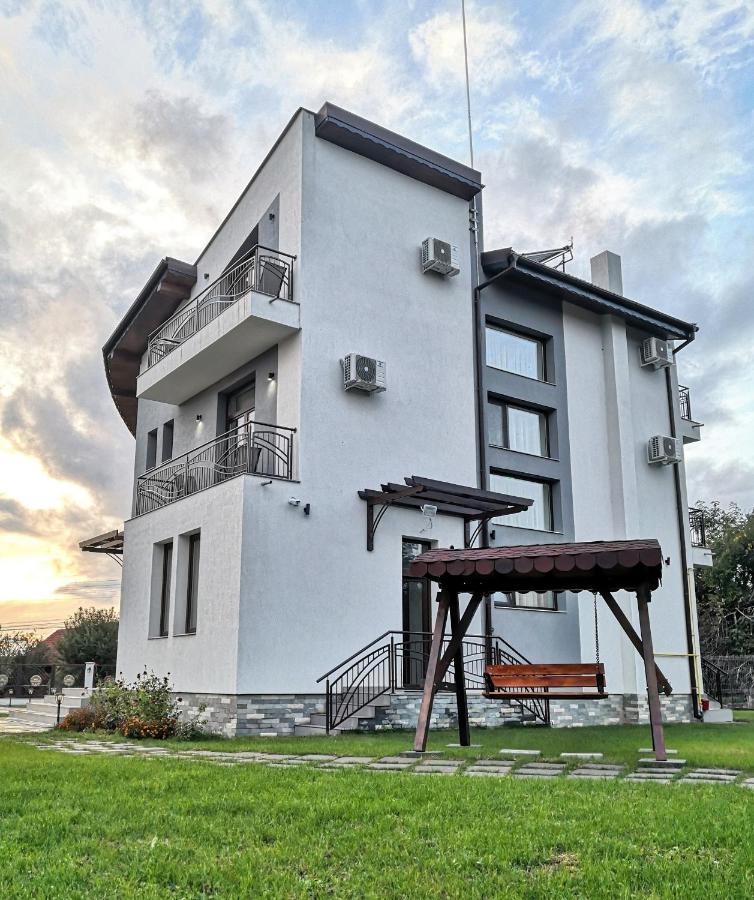 Pensiunea Casa Hortopan Târgu Jiu المظهر الخارجي الصورة