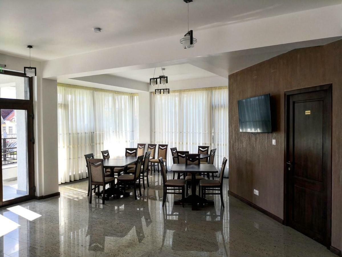 Pensiunea Casa Hortopan Târgu Jiu المظهر الخارجي الصورة
