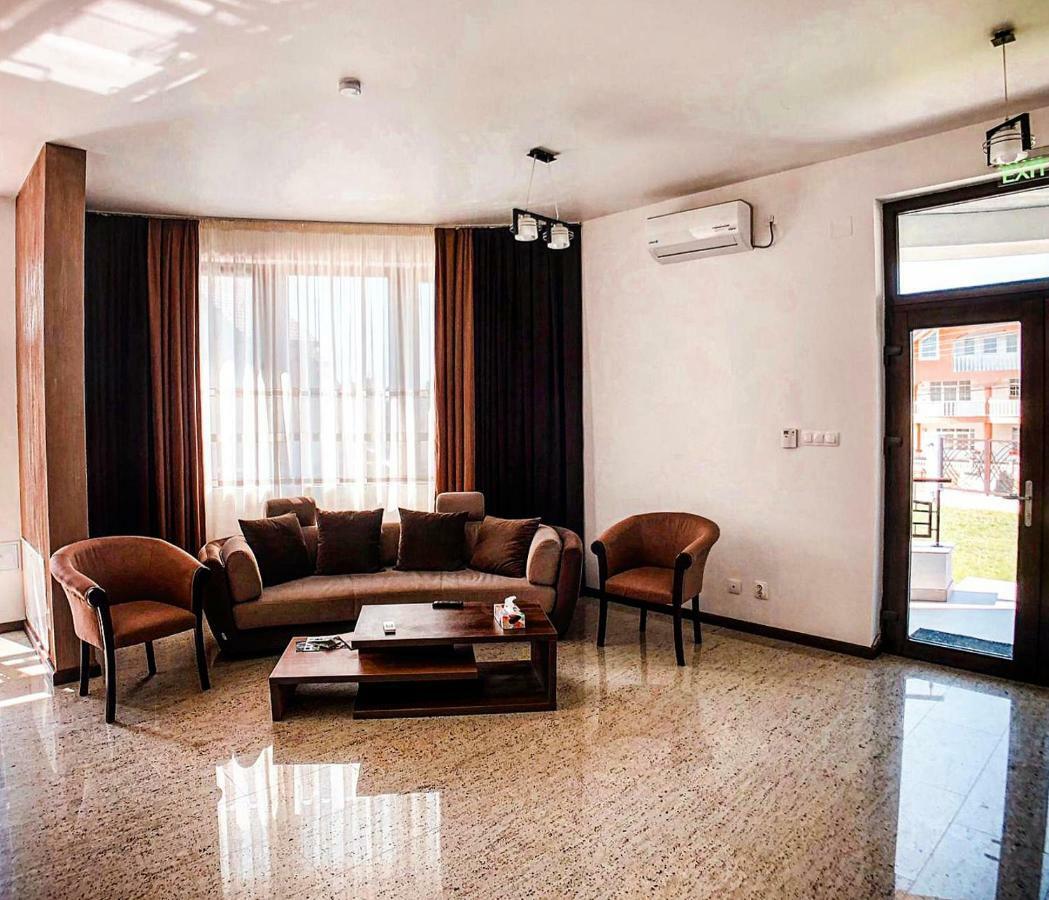 Pensiunea Casa Hortopan Târgu Jiu المظهر الخارجي الصورة