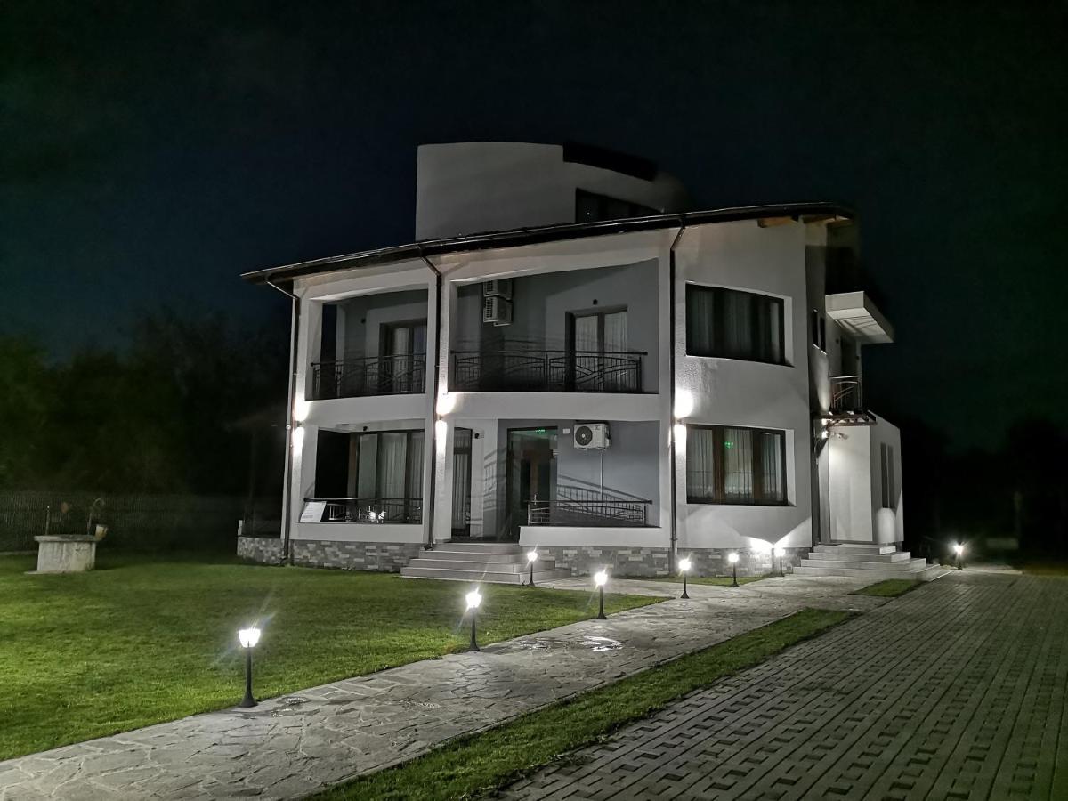Pensiunea Casa Hortopan Târgu Jiu المظهر الخارجي الصورة